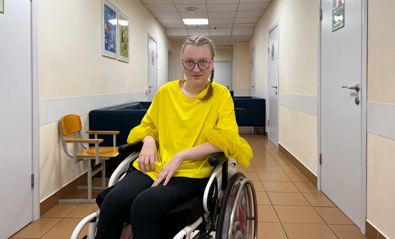 Арине нужно массажное кресло