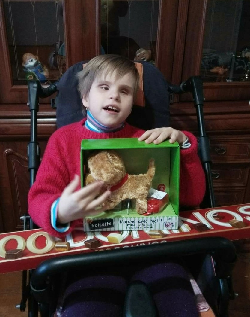 Необходима инвалидная коляска для Варвары 