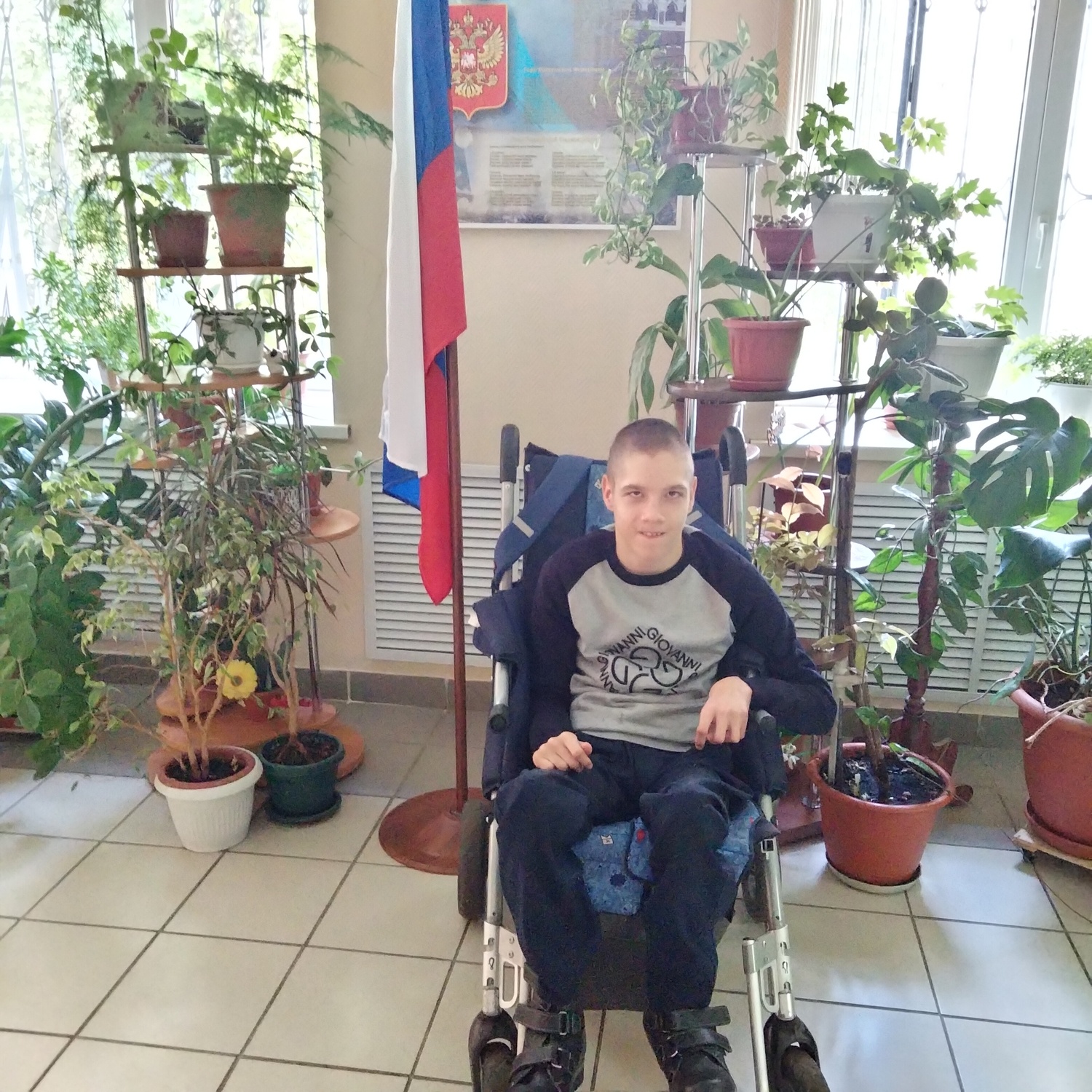 Ване нужна инвалидная коляска с электроприводом